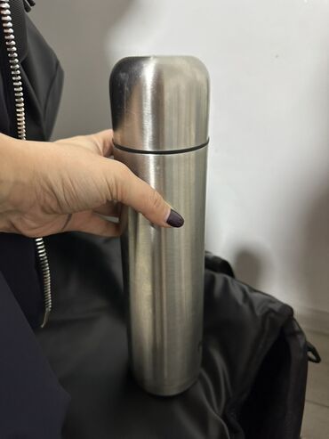 Отдам даром: Мужские вещи, термос, чемодан Эйрподс в Все в одни руки или за — 4