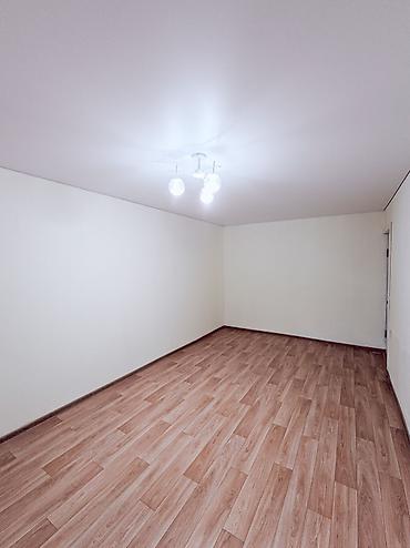 Продажа квартир: 1 комната, 35 м², 8 мкр 104 серия, 1 этаж, Свежий ремонт — 23
