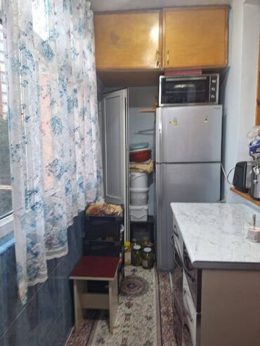 Köhnə tikili: Bakı, 2-ci mikrorayon, 3 otaqlı, Köhnə tikili, m. Memar Əcəmi, 55 kv. m -da lalafo.az — 12 Köhnə tikili: Bakı, 2-ci mikrorayon, 3 otaqlı, Köhnə tikili, m. Memar Əcəmi, 55 kv. m — 12