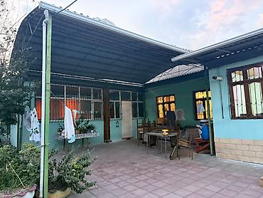 donər evi: Xırdalan dairəsində, 6.5 sot torpaq sahəsinin içində yerləşən geniş — 4