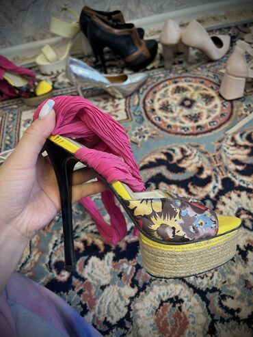 обувь зима женская: Туфли выпускнойго Жана жайга(лето) 500сом 800 сом и 1500 сом!!! 37