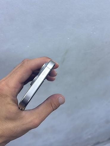 iphone se 2020 satilir: IPhone 15 Pro, 128 GB, Gümüşü, Face ID — 6