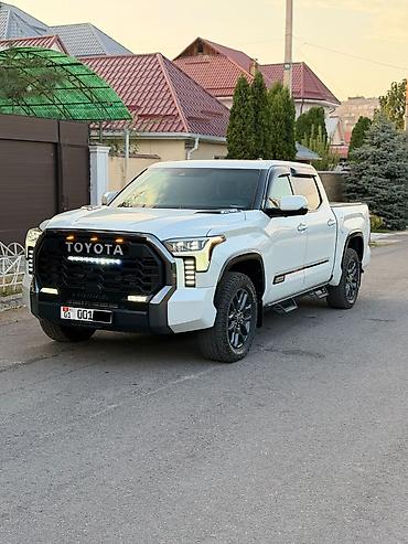 Toyota Тундра: 2023 г., 3.5 л, Автомат, Гибрид, Пикап at lalafo.kg Toyota Тундра: 2023 г., 3.5 л, Автомат, Гибрид, Пикап