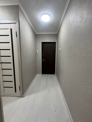 снять квартиру без риэлтора: 1 комната, 36 м², 104 серия, 1 этаж, Евроремонт