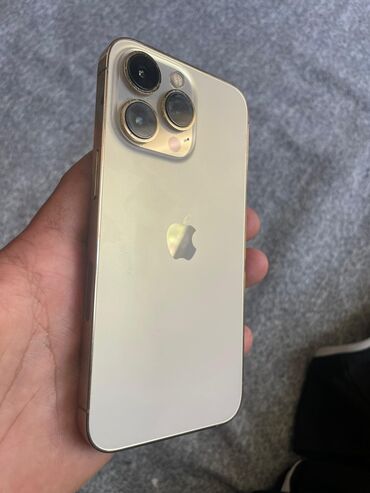 микровалновая печь: IPhone 13 Pro, Б/у, 128 ГБ, Зарядное устройство, Чехол, Кабель, 80 %