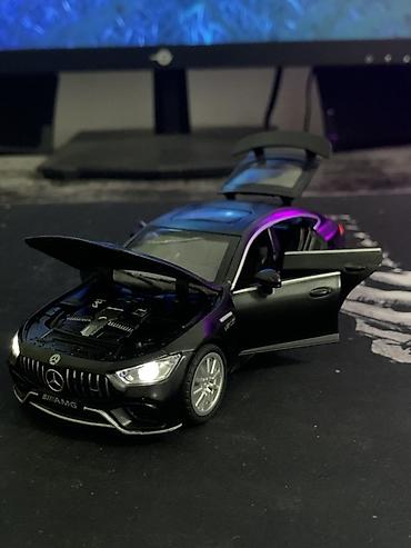 Искусство и коллекционирование: Металлическая модель автомобиля Mercedes-AMG GT 63S - Масштаб — 2