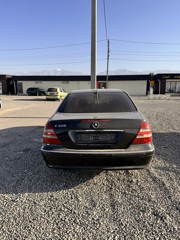 экономичные машины: Mercedes-Benz E-Class: 2003 г., 3.2 л, Автомат, Бензин, Седан