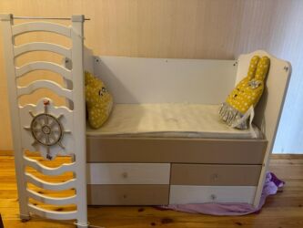 двухярусная кровать: Oğlan və qız üçün, Çarpayı, Bazasız, Matras ilə, Siyirməli