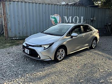 geely m: Toyota Levin: 2019 г., 1.8 л, Вариатор, Гибрид, Седан — 1