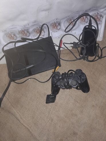 Playstation 2 satılır lazer xarabdı ancaq praşibka elətdirmək olar