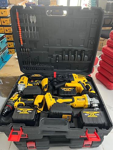 Dewalt üslubunda çoxfunksiyalı akkumulyatorlu alət dəsti, sərt plastik