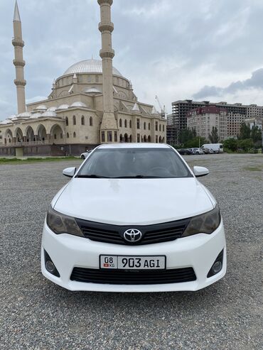 4 тактный: Toyota Camry: 2012 г., 2.5 л, Автомат, Бензин, Седан