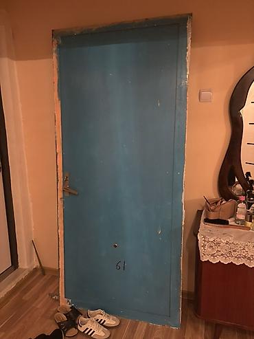 plastic qapi: Daxili qapı 92x203 sm – mavi rəngdə, metal materialdan. - Klassik düz — 1