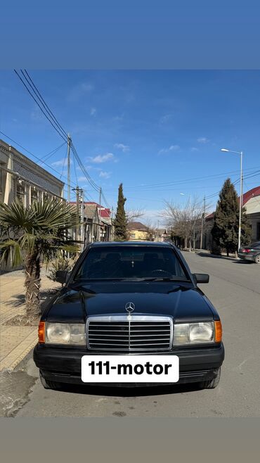 Mercedes-Benz: Mercedes-Benz 190: 2 l | 1993 il Sedan