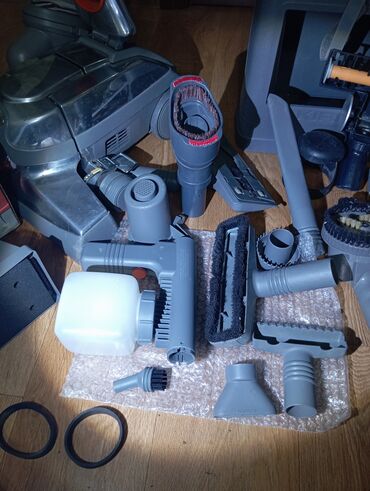 Пылесосы: Пылесос, Моющий, Сухая, Влажная, Смешанная, Контейнер, Мешок, Циклонный фильтр — 6