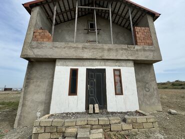 müşviqabad evlər: 7 otaqlı, 200 kv. m, Orta təmir