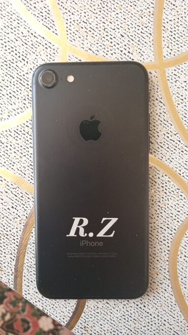 iphone 5s black: IPhone 7, 128 GB, Qara, Barmaq izi