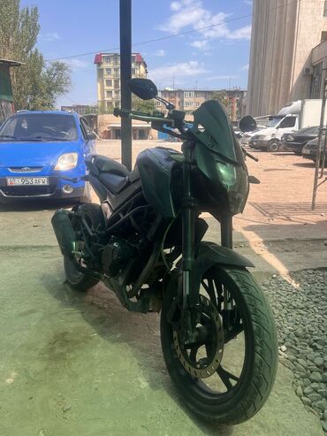 спортивный мото: Спортбайк 280 куб. см, Бензин, Чоңдор үчүн, Колдонулган