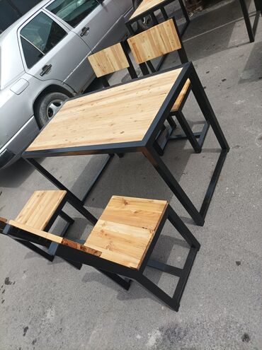 Столы стулья для кафе на заказ
