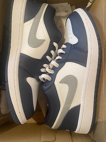roshe run: Кроссовки низкие Nike Jordan (silhouette Low) - Цвет — 3