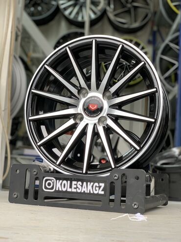 runx alex: Куйма Дисктер R 14 Vossen, Комплект, тешиктери - 4, Жаңы