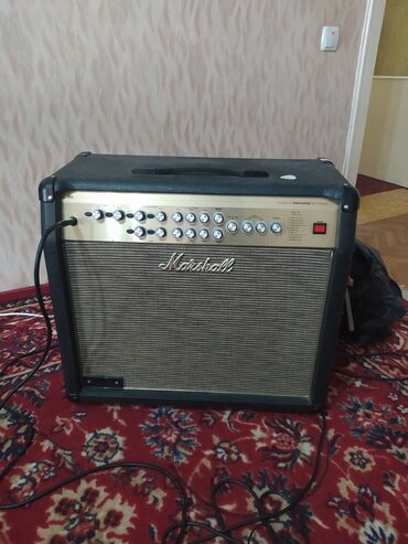 Башка музыкалык аспаптар: Продаю фирменный ламповый 100 ватный комбарь Marshall. Все исправно