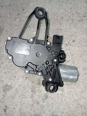 Auto-delovi: MOTOR ZADNJEG BRISACA ZA PEUGEOT 207 | Polovini delovi za Peugeot — 1