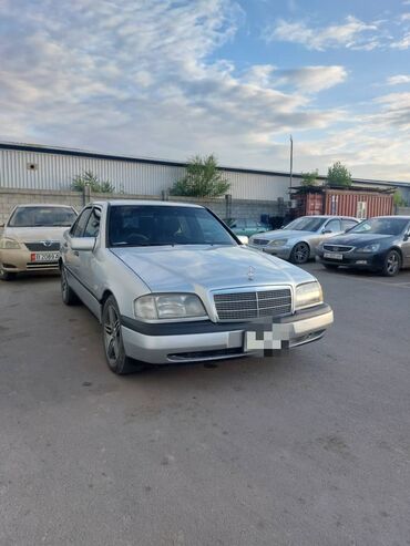 вента 1996: Mercedes-Benz 200: 1996 г., 2 л, Автомат, Бензин, Седан