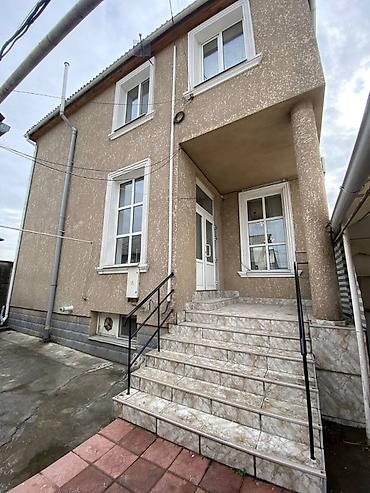 Аренда офисов: Аренда офисов, 250 м², В частном доме, 1 линия — 1