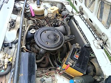 acar pult: VAZ 2107, ağ gövdə, arxa ötürücü sedan. Texniki xüsusiyyətlər: - — 2