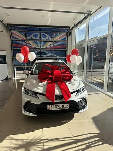 yuan ap: Toyota Camry: 2023 г., Бензин, Седан — 3