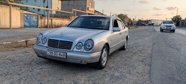 Mercedes-Benz 200-Series: 2 l | 1998 il Sedan