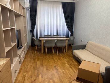 mingəcevir kirayə ev: Nizami Rayonu Qara Qarayev Metrosu Kristal Abşeron 2 otaq. Mərtəbə -