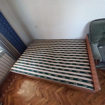 Çarpayılar: Taxta çarpayı 

- Material: möhkəm laminat — 2