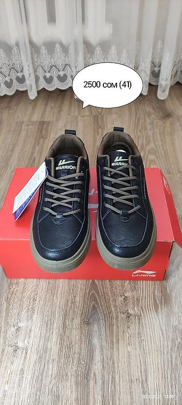 Кроссовки и спортивная обувь: Кроссовки Warrior - Размер: 41 - Цена на фото: 2500 сом - Цвет — 1