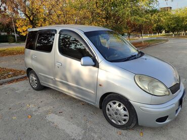 Toyota: Toyota Funcargo: 2003 г., 1.3 л, Автомат, Бензин, Минивэн