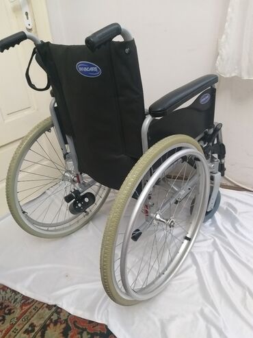 Invalidska kolica: Francuska invalidska kolica poznate marke INVACARE u veoma ocuvanom — 12