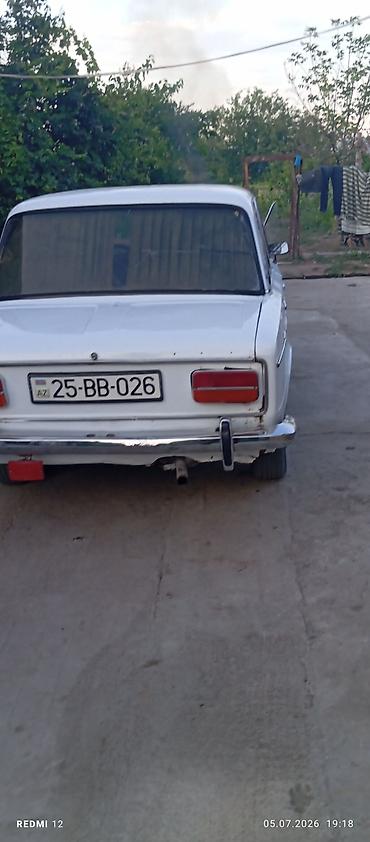 turbo.az vaz 2106 satisi: VAZ 2103, ağ rəng, klassik sedan. Xarici görünüş: - Xrom qabaq və — 7