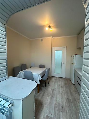 60: 2 комнаты, 60 м², 5 мкр 105 серия, 4 этаж, Евроремонт — 1