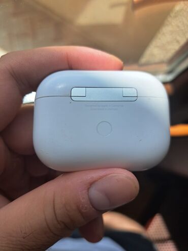 airpods qulaqciq qiymeti: Salam ai̇rpods pro 1 ci nəsil hec bir prablemi yoxdur demək olarki