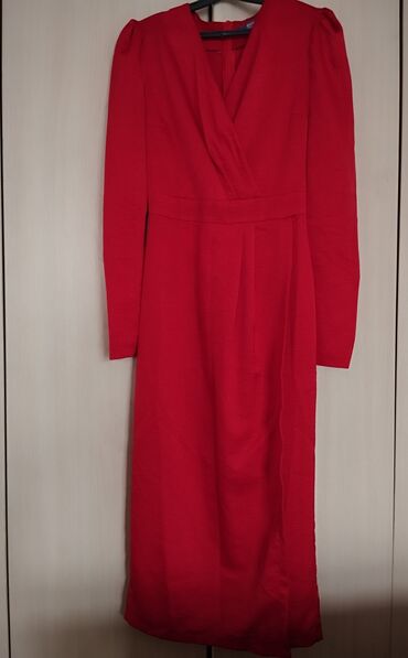 вечернее платье со шлейфом: Вечернее платье, Классическое, Длинная модель, С рукавами, XS (EU 34), S (EU 36), M (EU 38)