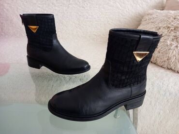 stefano čizme: Ankle boots, 40