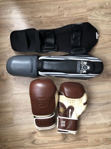 перчатки юфс: Продаю боксерские перчатки и футы - НИ РАЗУ НЕ ИСПОЛЬЗОВАННЫЕ - как