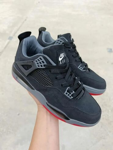 Women's Sneakers and athletic shoes: Nike patike – više modela i boja - Model 1: sportske patike u sivoj — 3