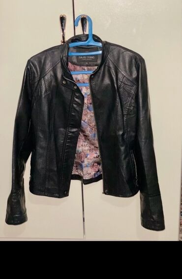 Куртки: Женская куртка M (38), L (40), XL (42), цвет - Черный