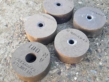 nosači za oluke: Tocila u precnicima od oko 96mm, 100mm, 106mm, 110mm, sirine oko 41mm — 6