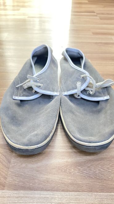 обувь мужская б у: Оригинальные кэды, очень качественные, по подошве заметно, тяжёлая ТЭР