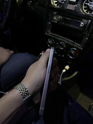 point blank hesap satis: IPhone 15 Pro, Space Gray — 2