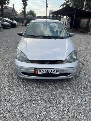 бу машина: Ford Focus: 2003 г., 2 л, Автомат, Бензин, Седан