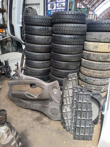 Бамперы и комплектующие: Бампер Hyundai, Б/у — 23